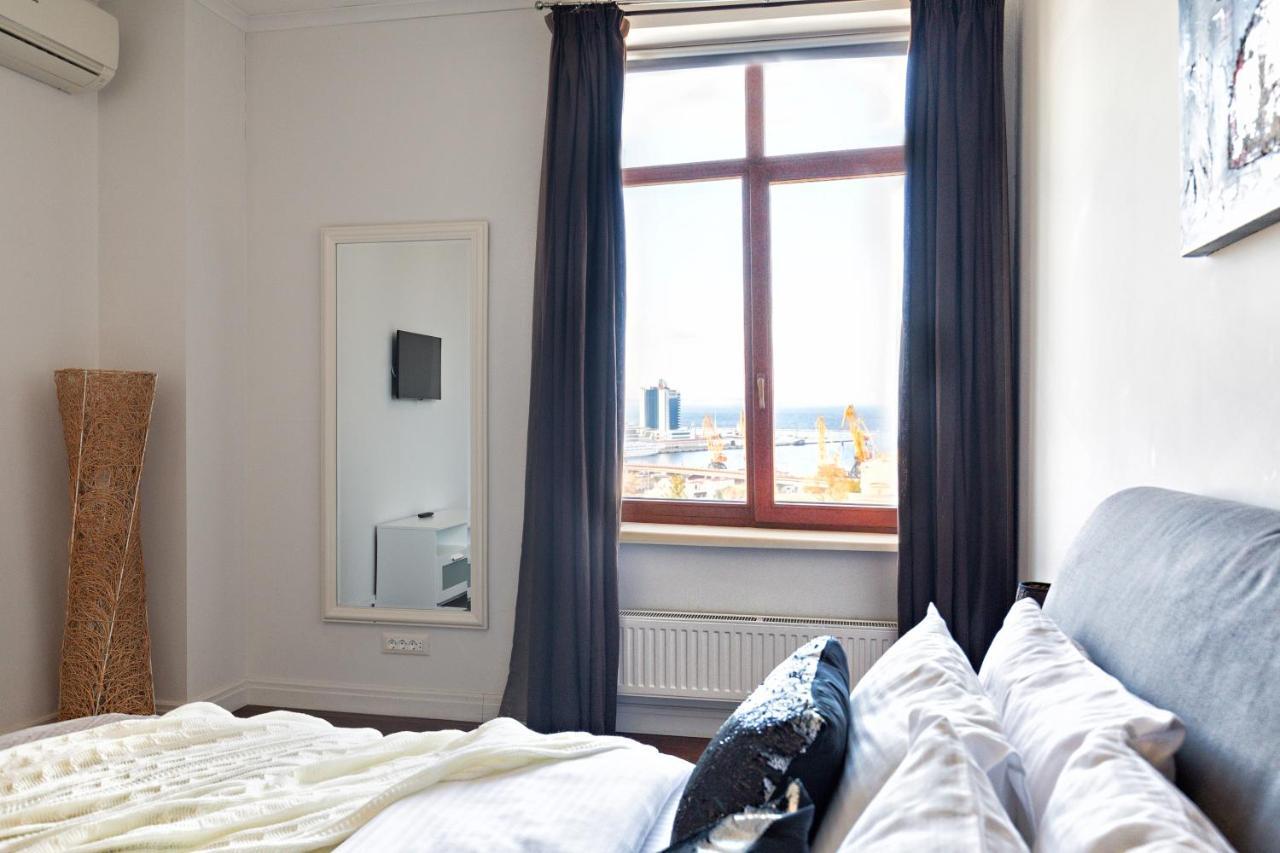Central Park Apartments Odessa Esterno foto