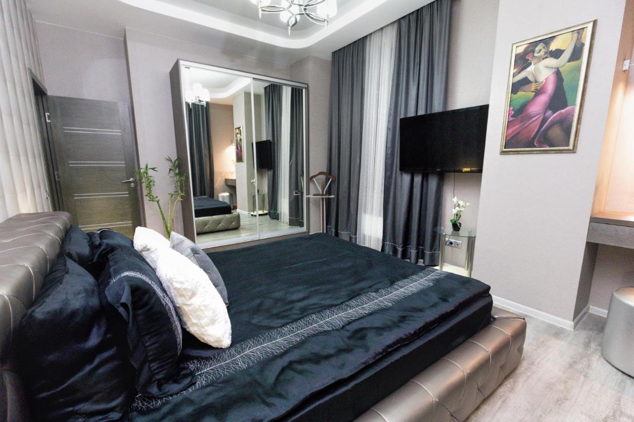 Central Park Apartments Odessa Esterno foto