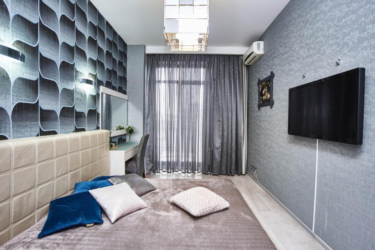 Central Park Apartments Odessa Esterno foto