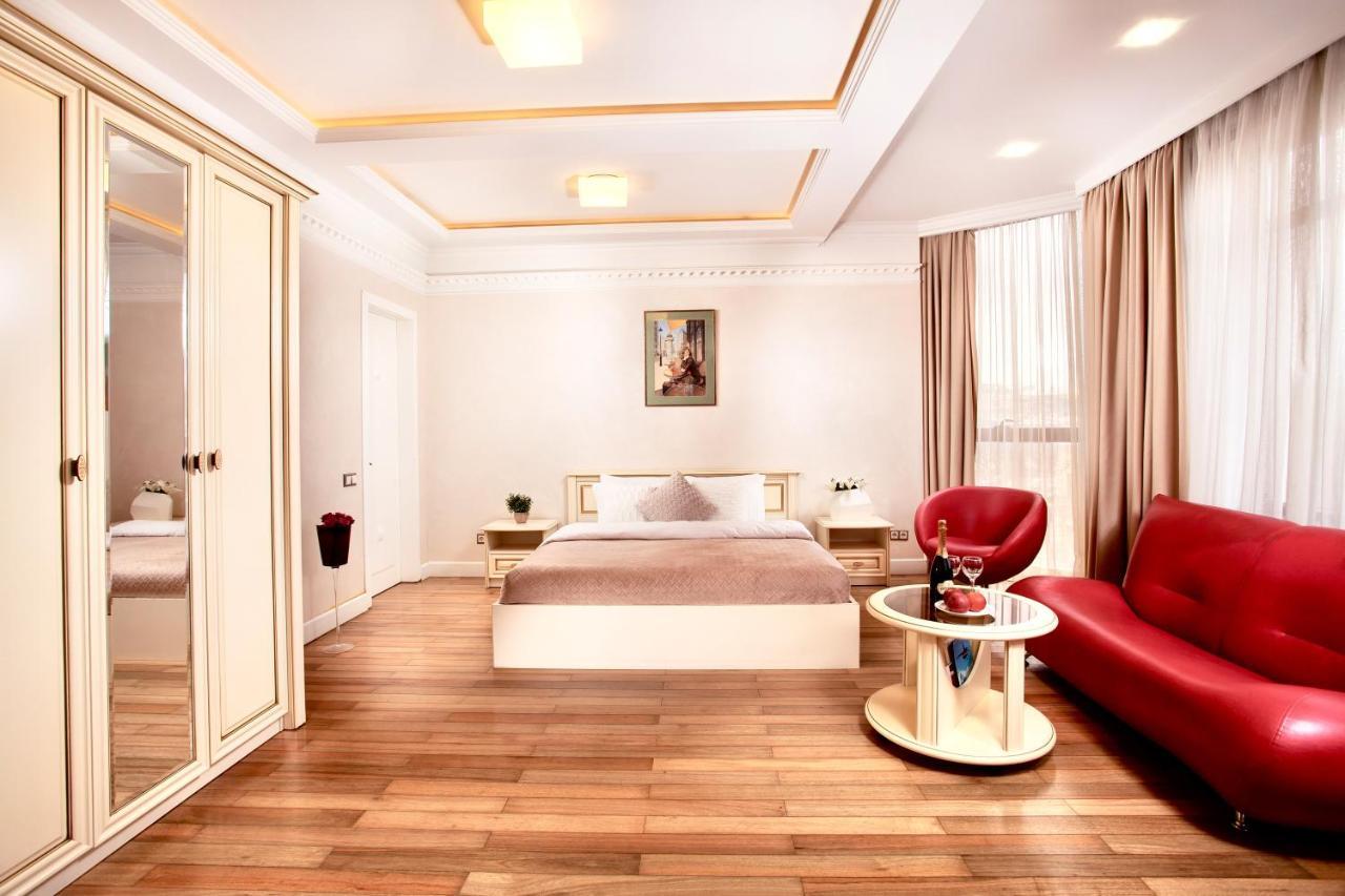 Central Park Apartments Odessa Esterno foto